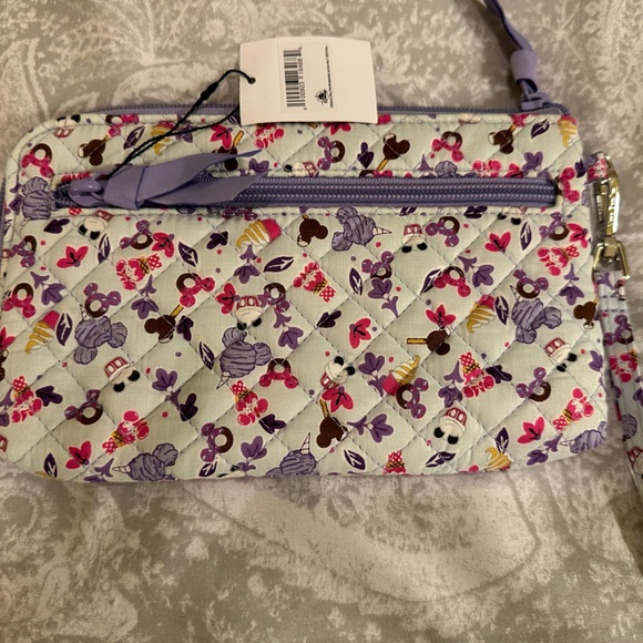 Disney Vera Bradley Wallet - Picture 3 of 5